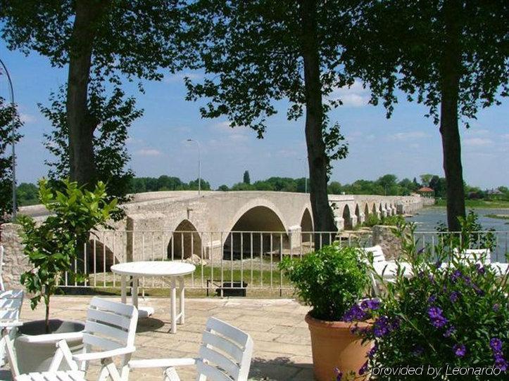 Grand Hotel De L'Abbaye Beaugency Luaran gambar